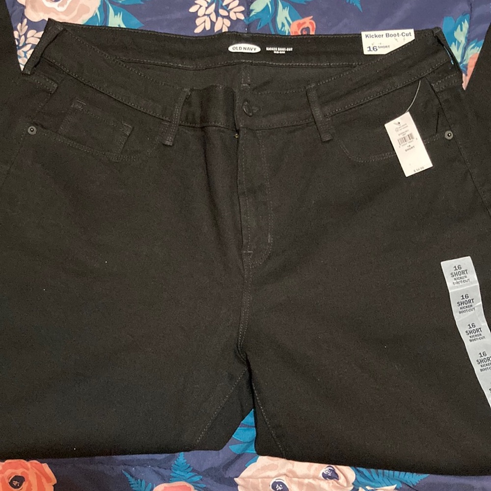 Old Navy Size 16 Kicker Boot Cut Jeans-Short